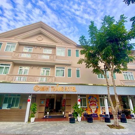 Khach San Minh Thang Chi Khu Co Ong エクステリア 写真